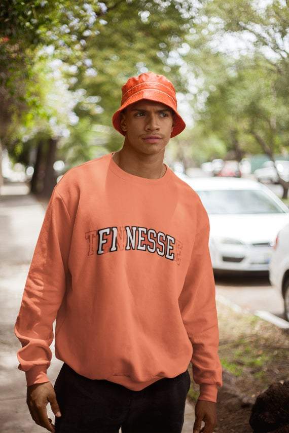 Round neck pullover sweater