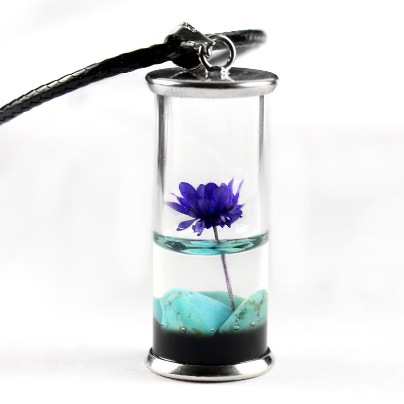Lonely Flower Necklace